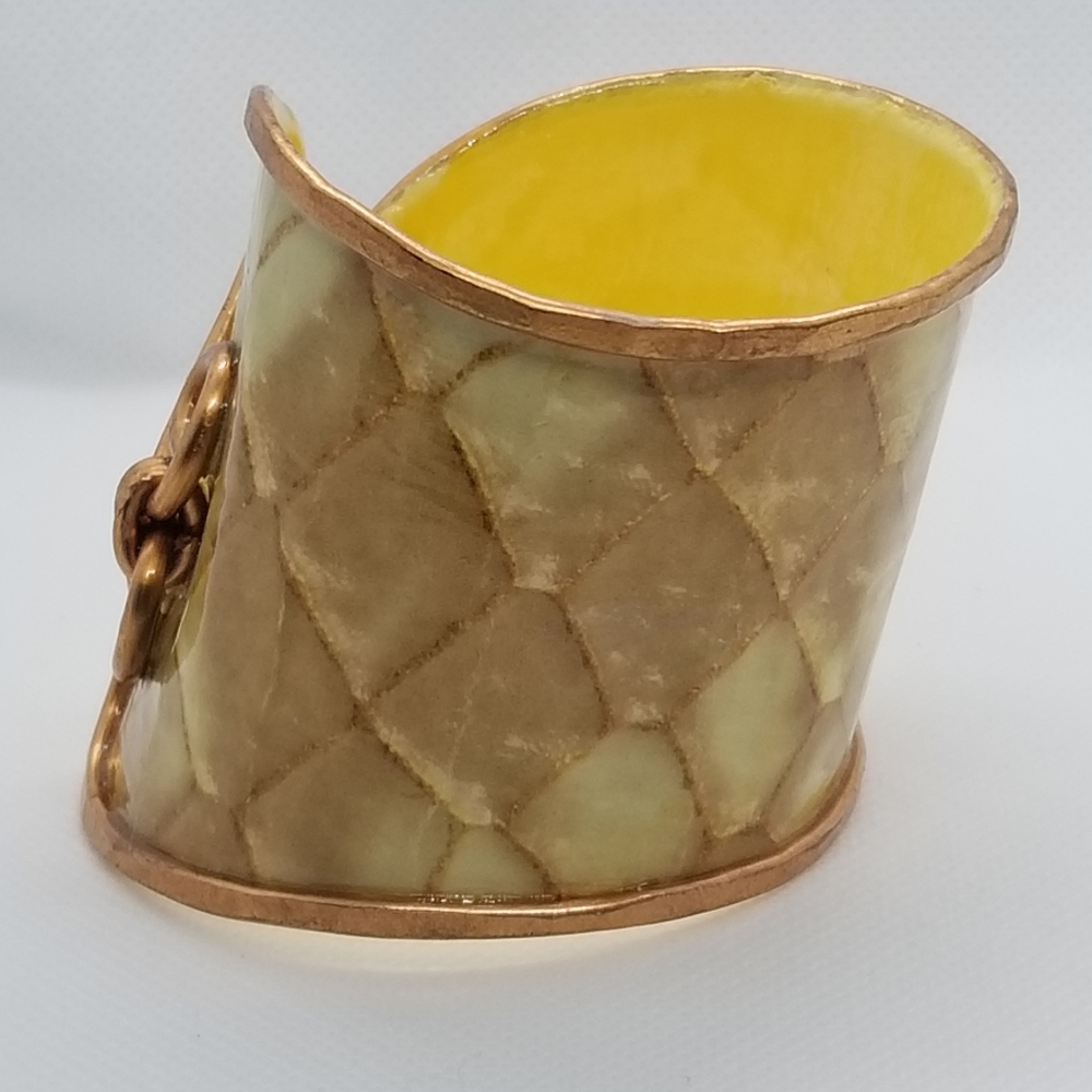 E Snake Skin Cuff Yellow Interior - Picture 4 of 10
